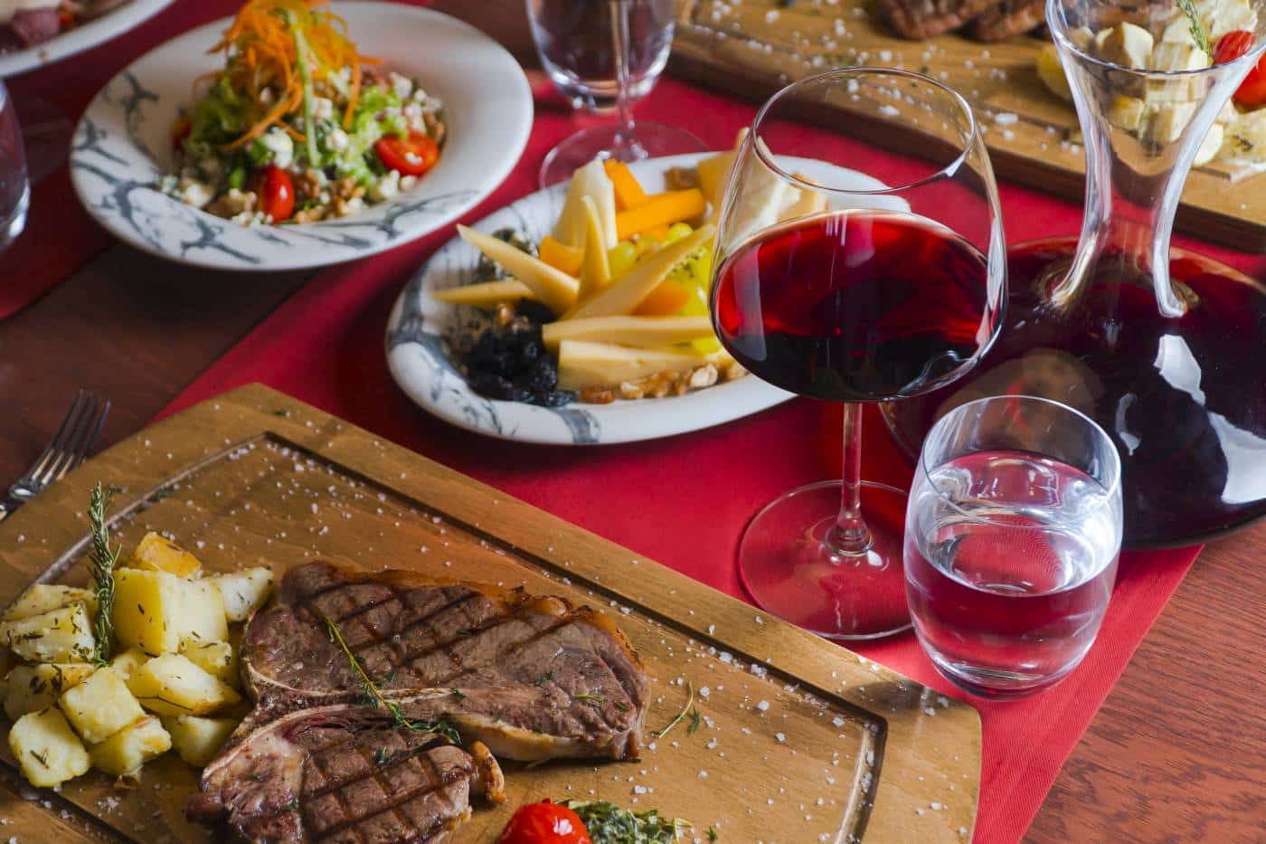 concorde luxury resort her sey dahil yeme icme steak şarap