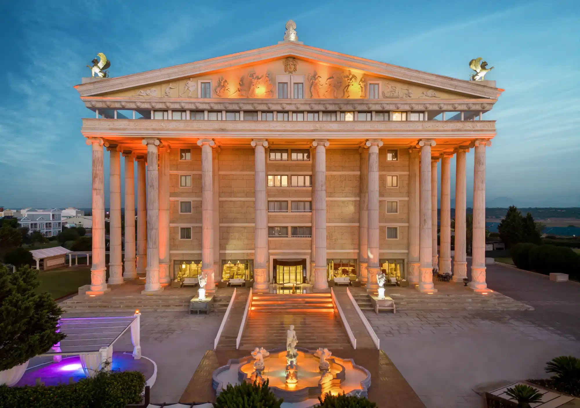 Kaya Artemis Resort & Casino: Antik Yunan Mimarisiyle KKTC’nin Lüks Tatil Dünyası (2026)