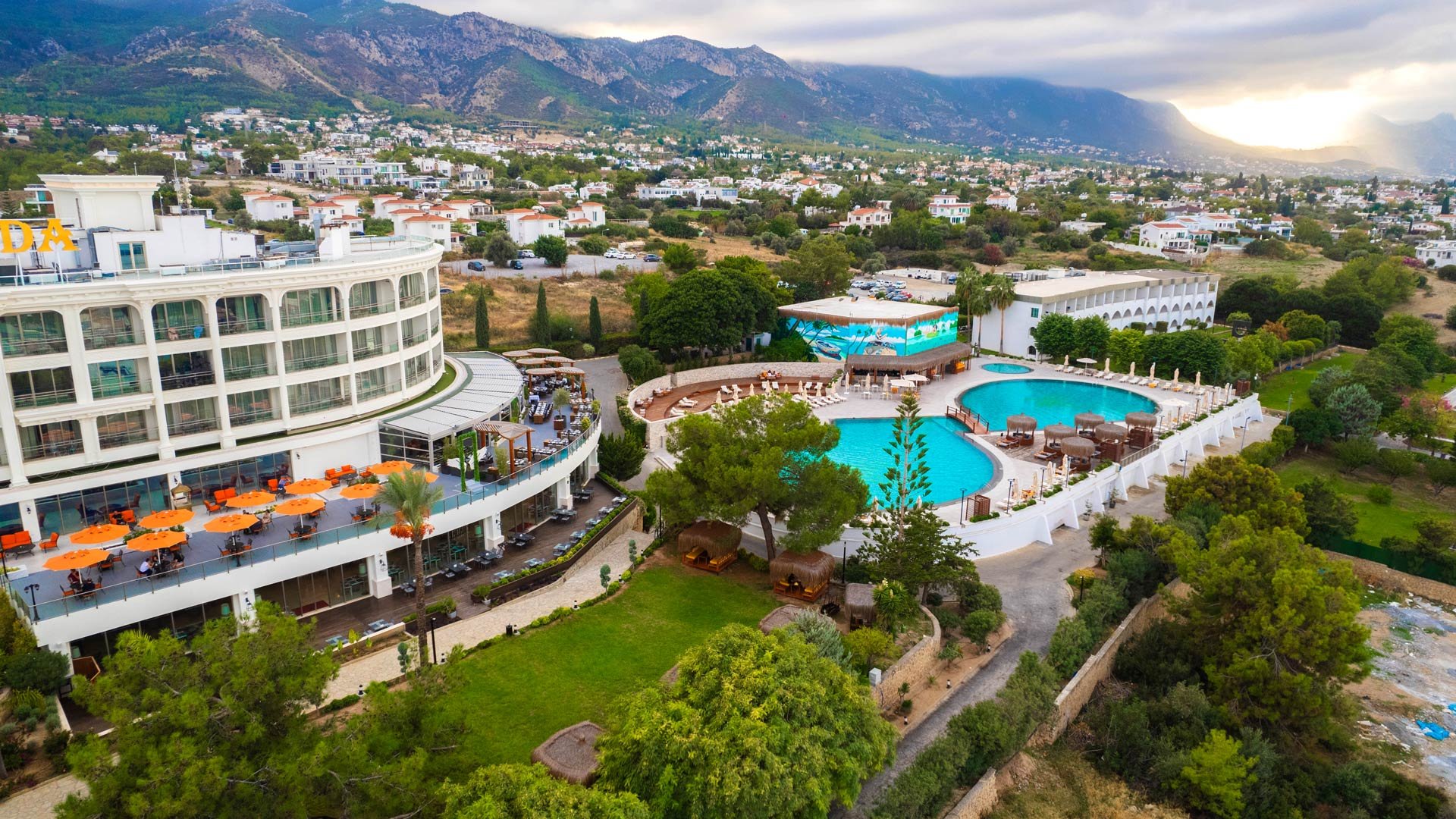 Chamada Prestige Hotel Kıbrıs: Akdeniz’in Lüks Tatil Deneyimi (2026