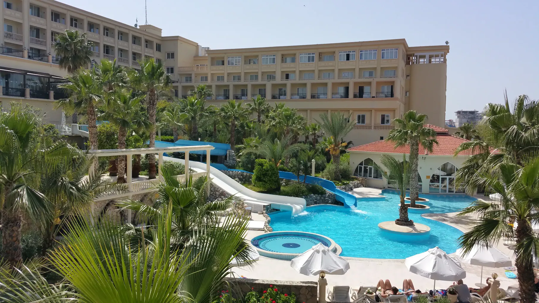 Oscar Resort Hotel Kıbrıs: Denize Sıfır Konumda Eğlence ve Rahatlama (2026)